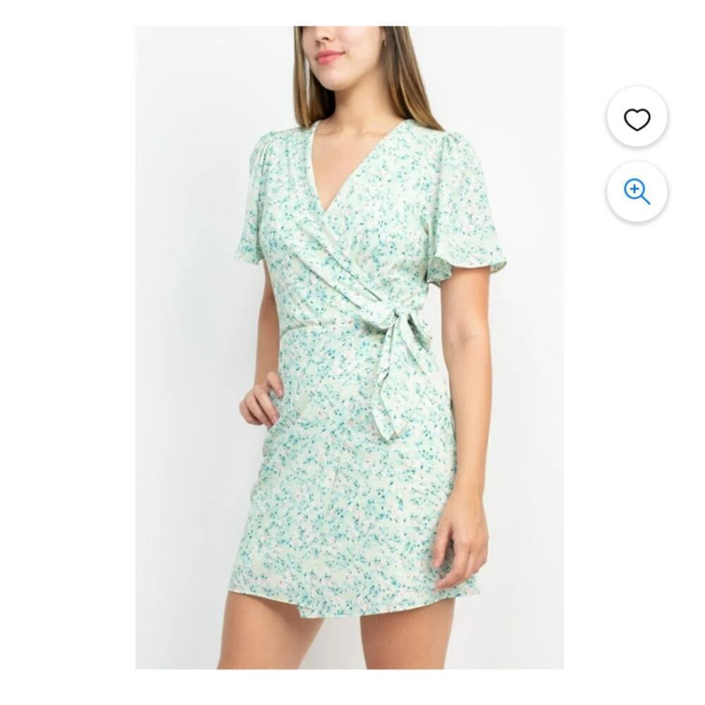NWT Sage Collective Floral Print Faux Wrap dress Size 12